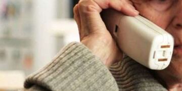 Se hizo pasar por una empleada de “Naranja X” y estafó a una mujer con 100 mil pesos.