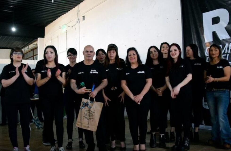 130 alumnos recibieron su certificado como intérprete en lengua de señas