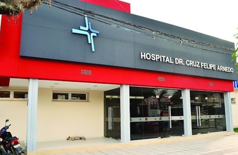 Entró a extraerse dos tatuajes, terminó con un paro cardíaco y daños neurológicos severos