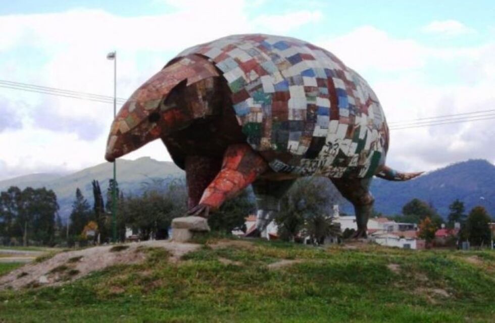 Invitan a limpiar la rotonda del Quirquincho