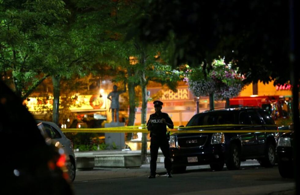 Múltiples heridos en un tiroteo en Toronto, el atacante murió