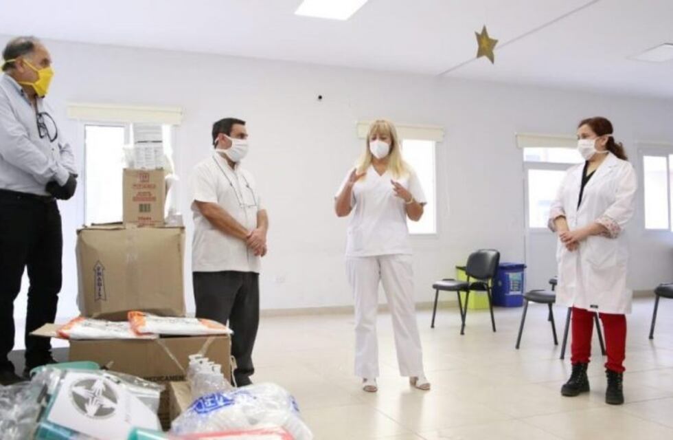 Coronavirus: la Cooperadora del hospital Avellaneda donó insumos tanto para personal como para pacientes