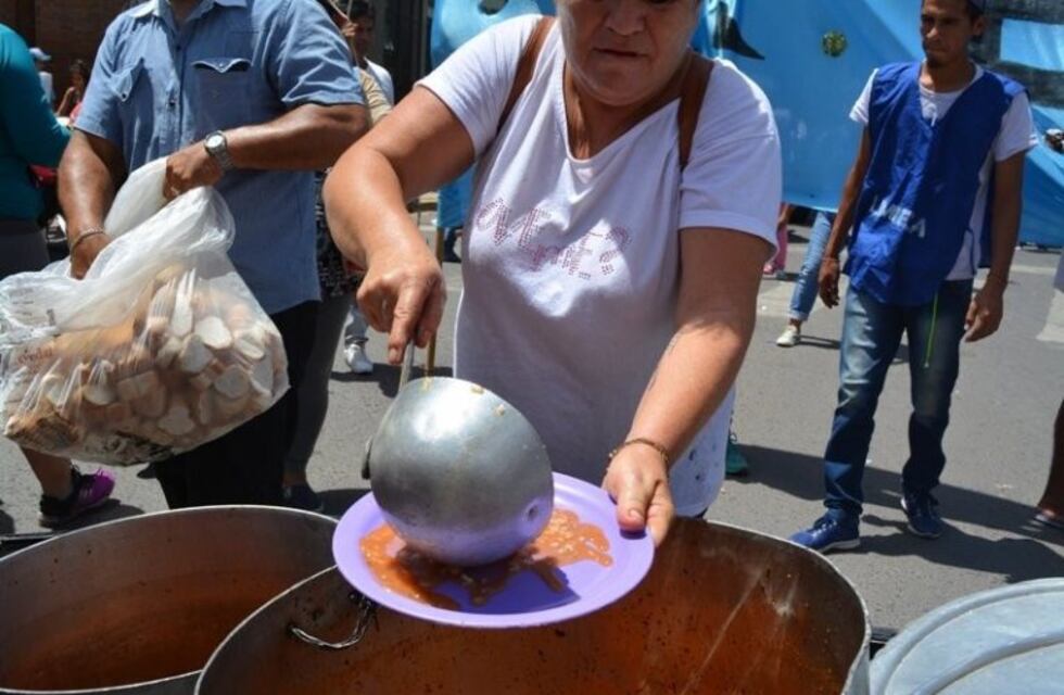 Moyano junto al Frente Sindical organizó ollas populares en protesta contra el Gobierno
