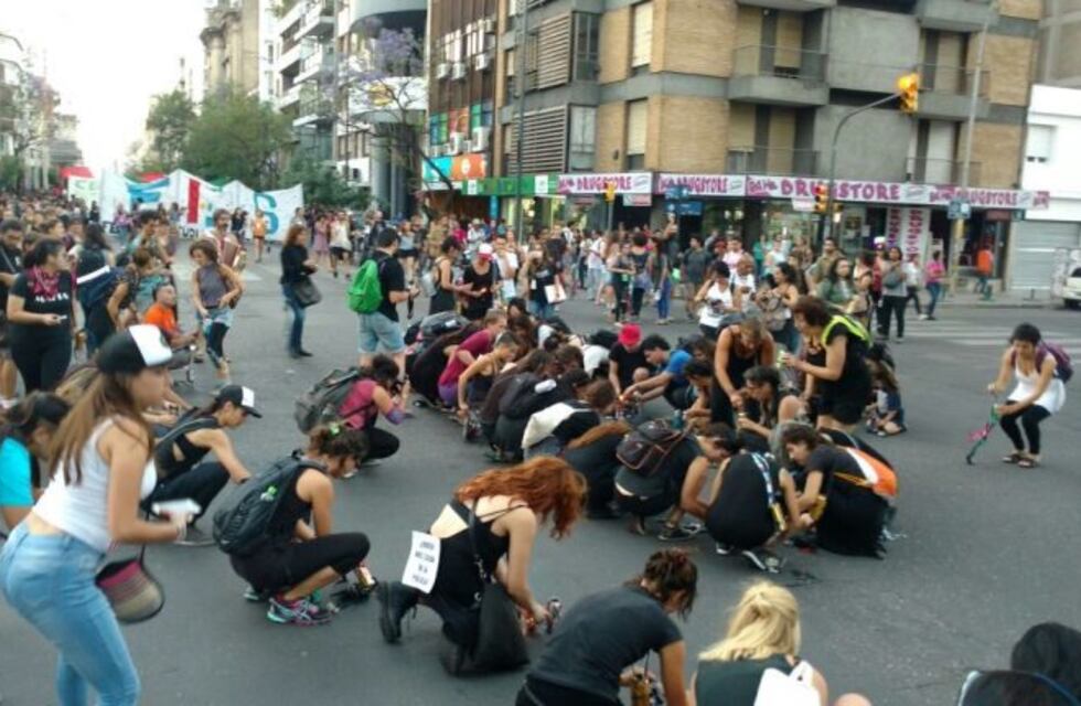 "Tu Estado no da miedo": a qué hora y dónde es la Marcha de la Gorra en Córdoba
