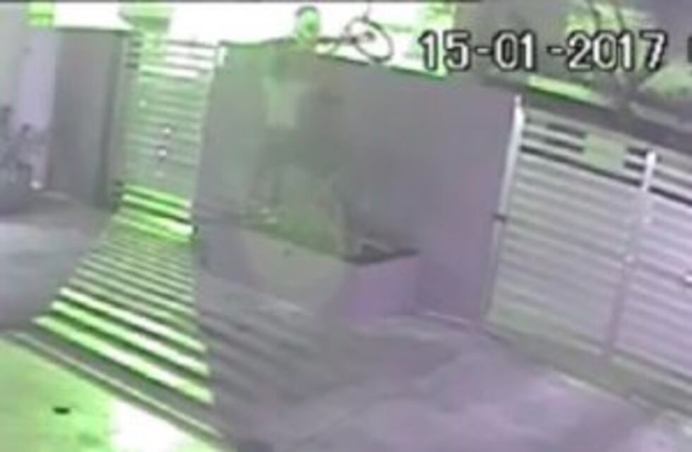 Robó una bicicleta, quedó filmado y ahora tratan de identificarlo
