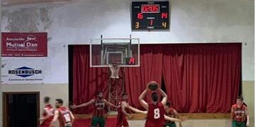 Alumni vs Sarmiento (foto instagram/zonanaranjatsas)