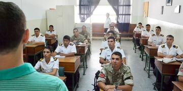 Curso aplicativo de la Armada