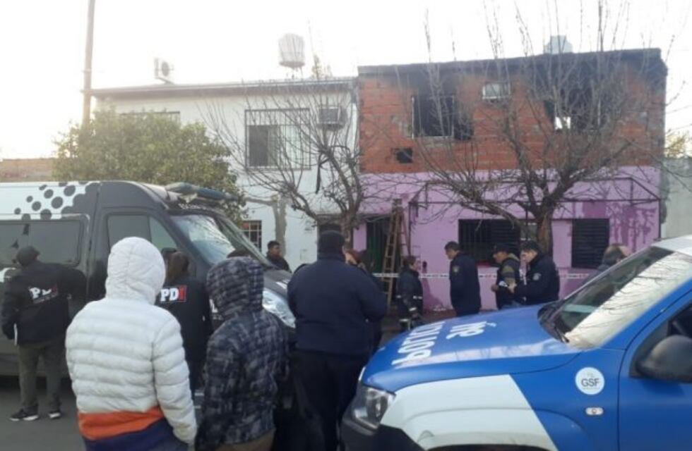Incendio de una casa dejó una mujer embarazada y sus tres hijos muertos