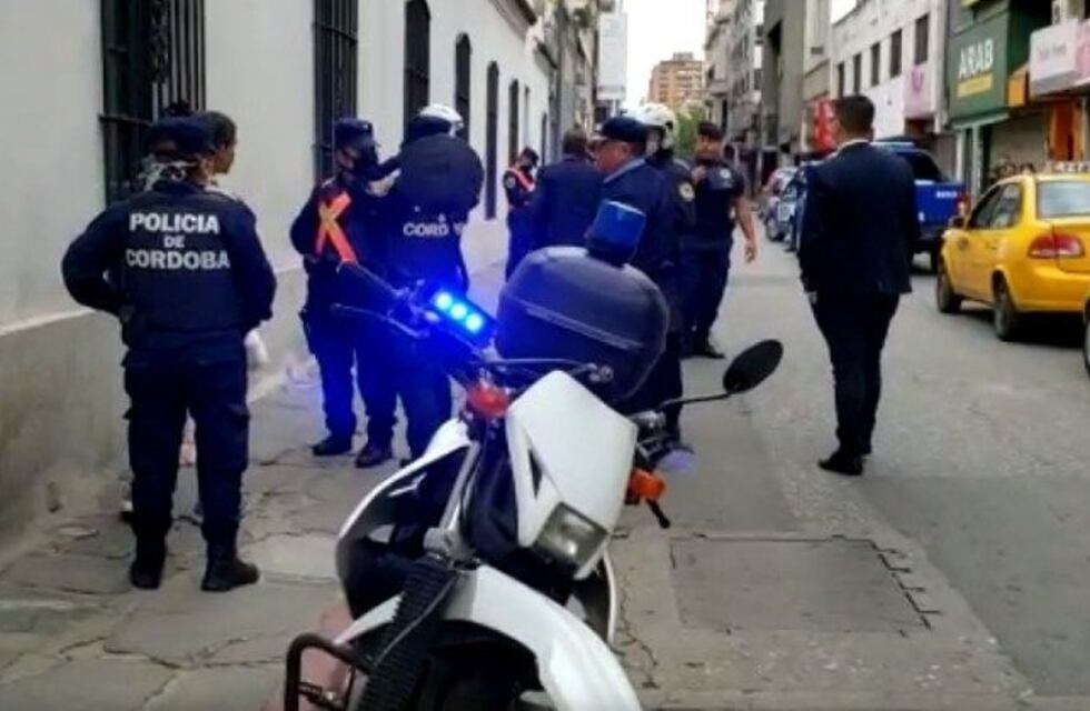 Le robaron el celular y 13 mil pesos, encontró al ladrón gracias al GPS y quedó detenido