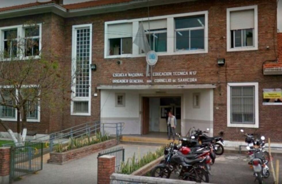 Así fue el brutal asesinato a puñaladas del joven a la salida de una escuela en Floresta