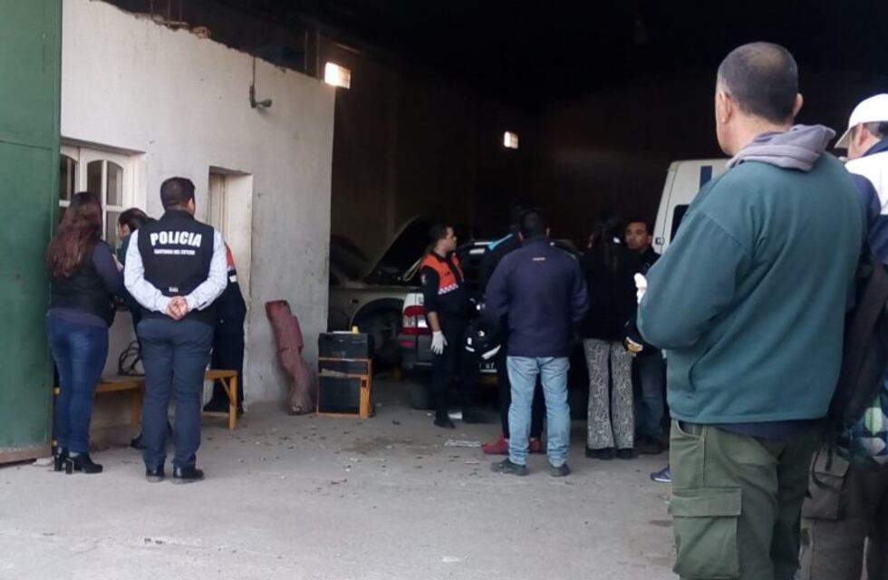 Allanan el taller de Móttola en busca de estupefacientes