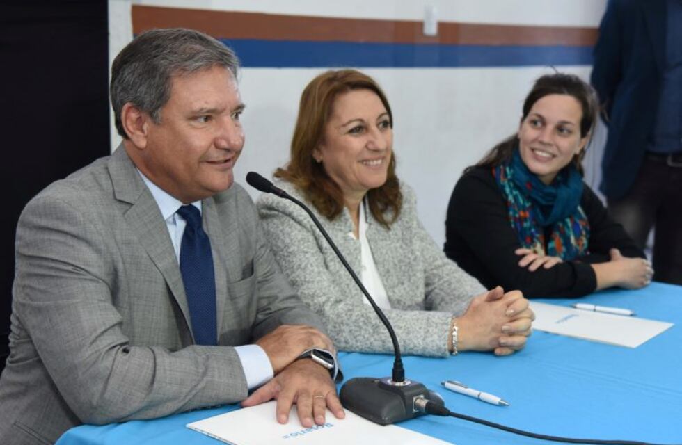 Más de 50 organizaciones sociales tendrán cable, Internet y telefonía gratis