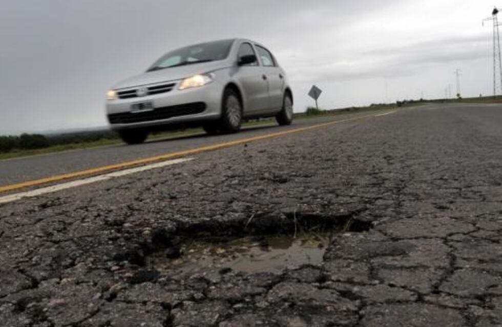 Por el pésimo estado de la Autopista Rosario - Córdoba, lo dejaron pasar sin pagar peaje