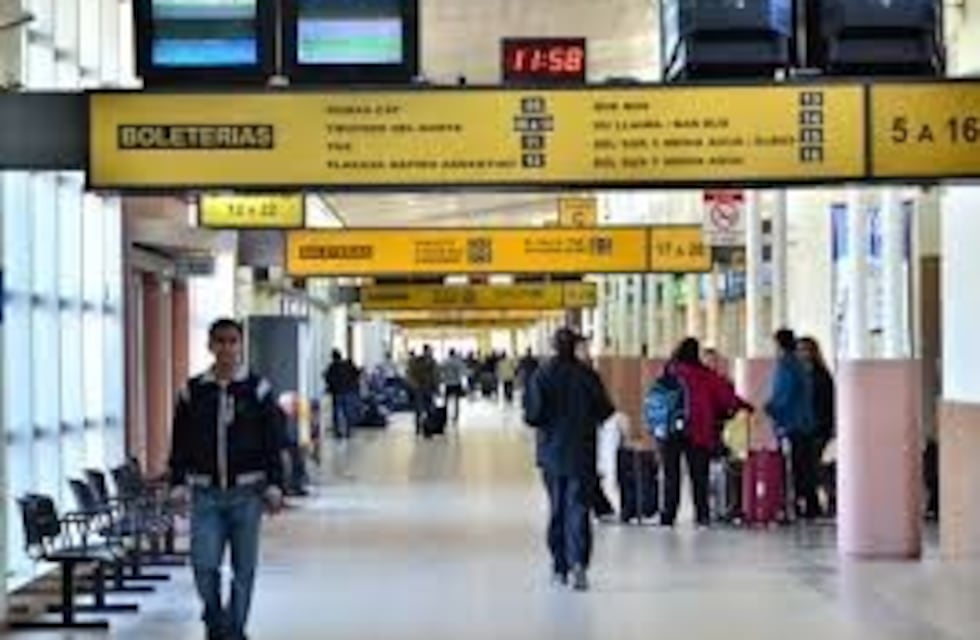 Tomó a una rehén y disparó en la terminal de Neuquén