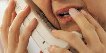 Con el cuento del tío le robaron 40 mil dólares y varias joyas a una neuquina de 74 años.