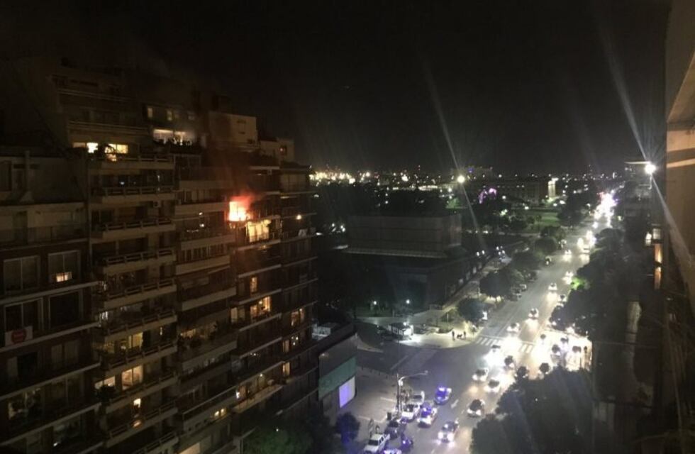 Tres internados tras el feroz incendio de un incendio en un departamento de Palermo