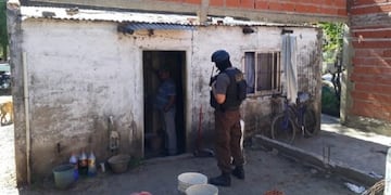 Allanamiento Narcomenudeo en Villaguay\nCrédito: AHORA