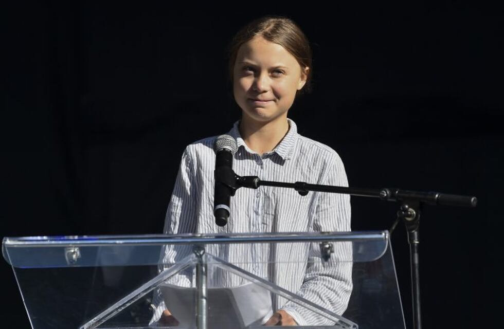 Un locutor brasileño fue despedido por decir que la activista adolescente Greta Thunberg "necesita sexo"