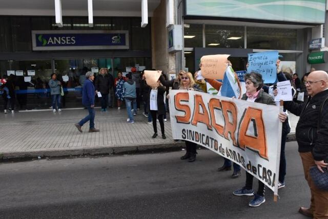 Manifestación del SACRA en la ANSeS