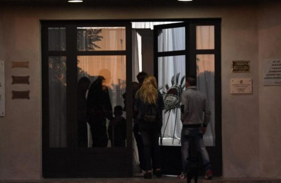 "Tu herencia será eterna", asegura una camiseta del Nantes sobre el ataúd de Emiliano Sala