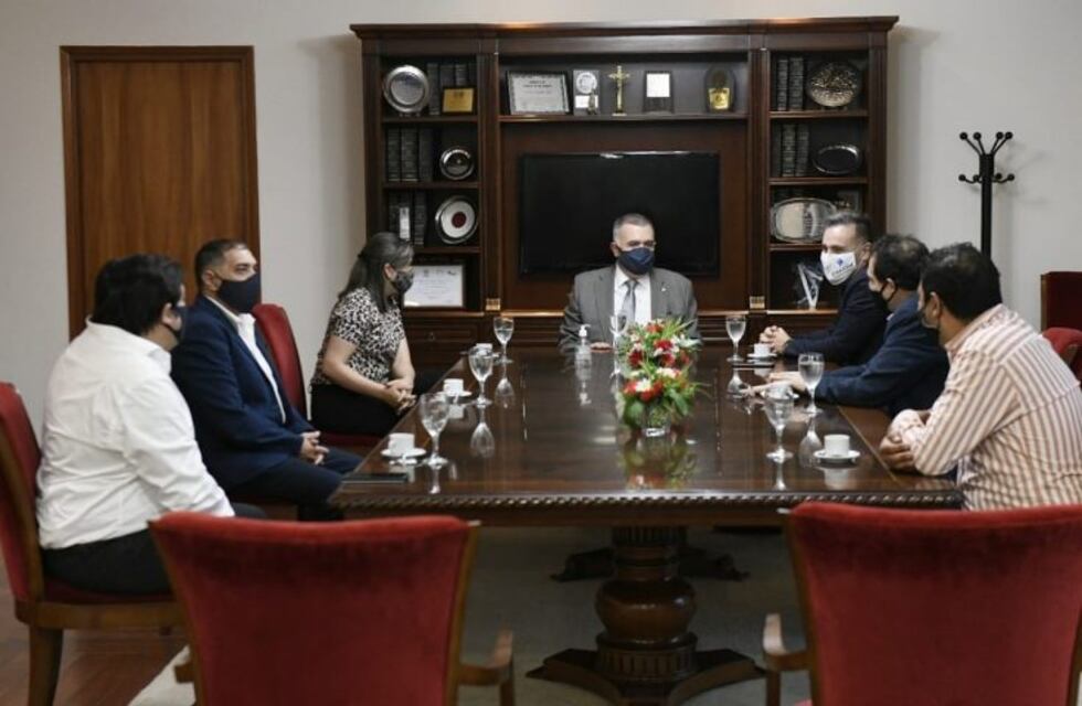 Legislatura: Jaldo recibió al delegado del Enacom