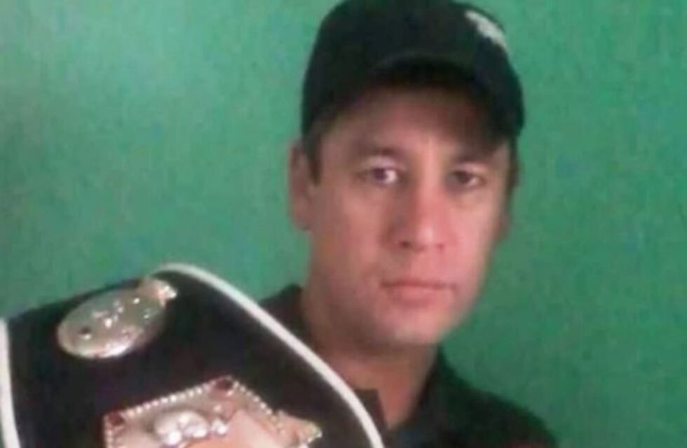 Murió en un violento accidente de tránsito el exboxeador Leonardo González
