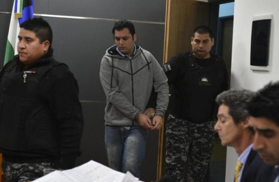 Otorgaron prisión domiciliaria a un hombre que agredió a su expareja con un machete