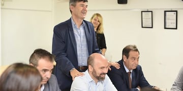 El vice intendente Daniel Passerini y el concejal Juan Domingo Viola recibieron a Marianacci con los proyectos\u002E El lunes próximo se tratarían\u002E