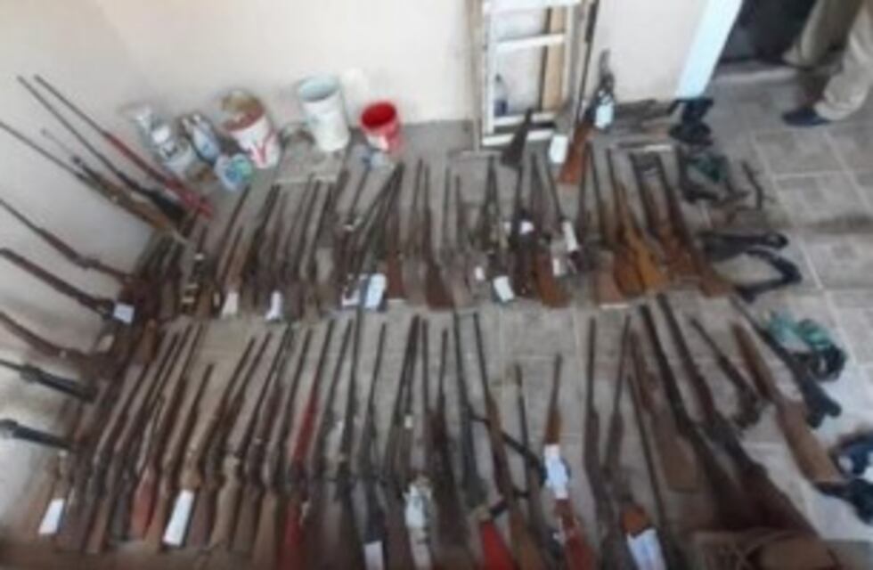 Empleados judiciales robaban armas secuestradas y las vendían por internet