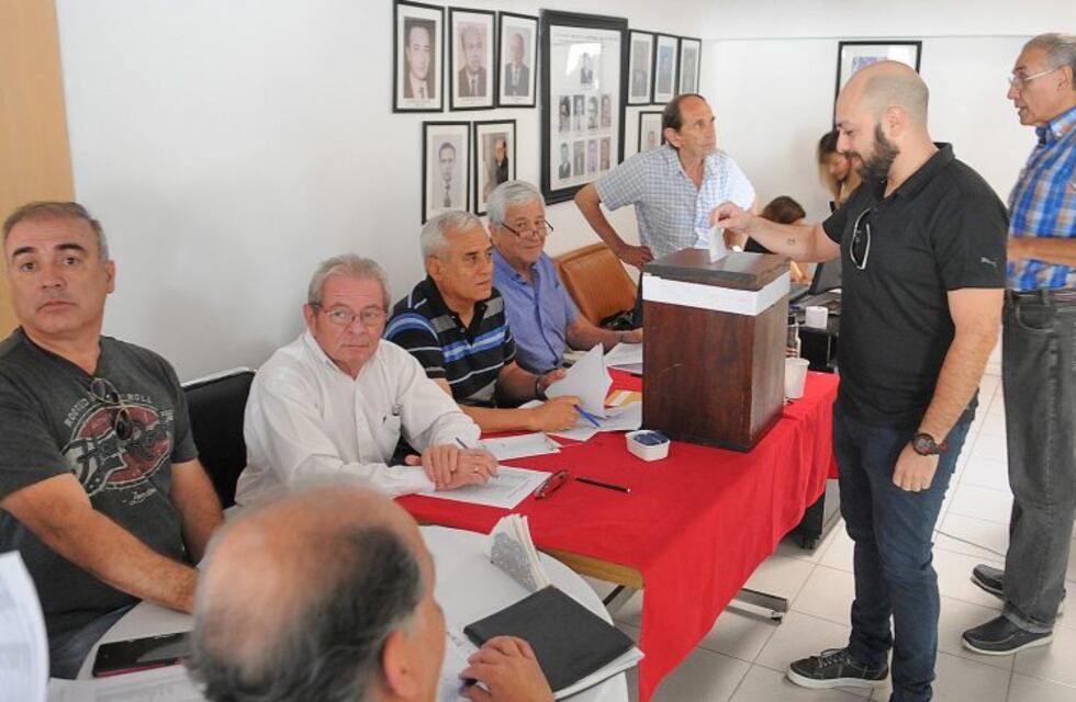 Triunfo de la lista oficialista en las elecciones del Colegio Médico