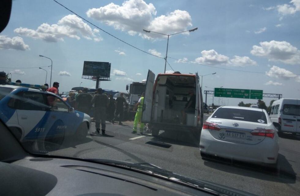 Accidente en Circunvalación y Pellegrini: hubo heridos pero ninguno de gravedad