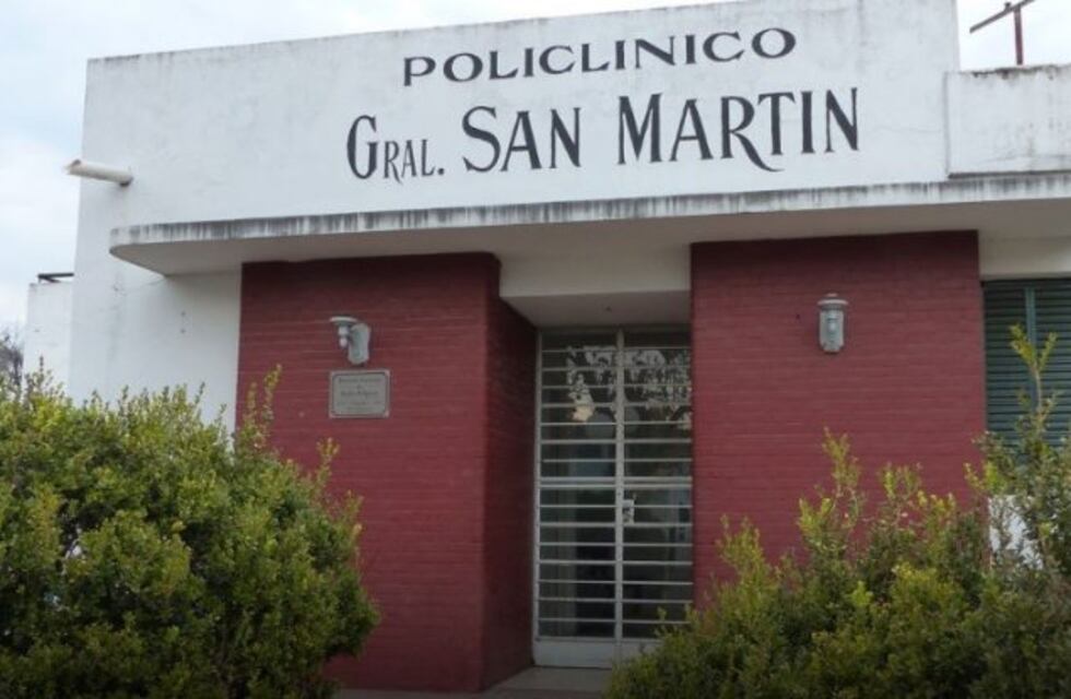 Un joven de 18 años murió de un disparo en el cuello en barrio Santa Lucía