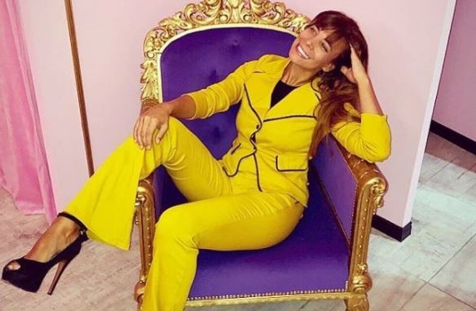 El desnudo de Ximena Capristo amamantando a su hijo