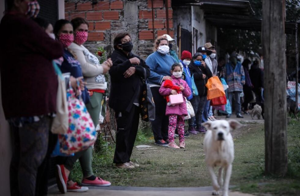 En el primer trimestre el PBI se hundió 5,4% y la desocupación subió al 10,4%
