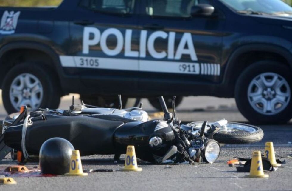 Un joven motociclista murió atropellado en un trágico accidente en Luján