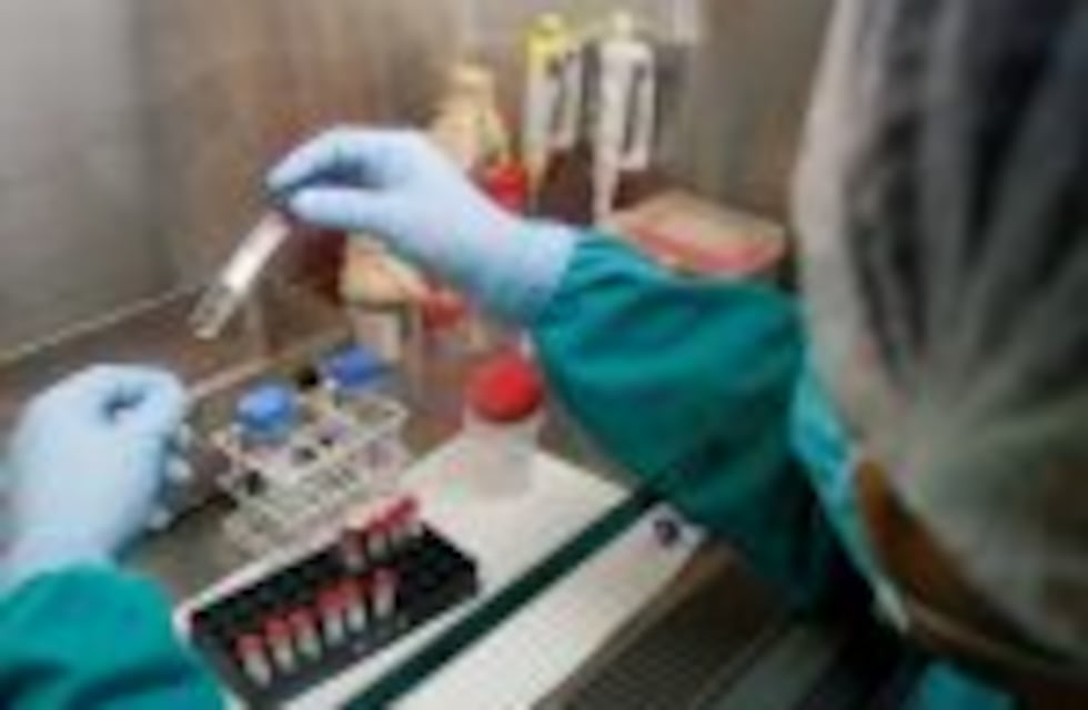 El Reino Unido aprobó la fecundación in vitro con material genético de tres personas