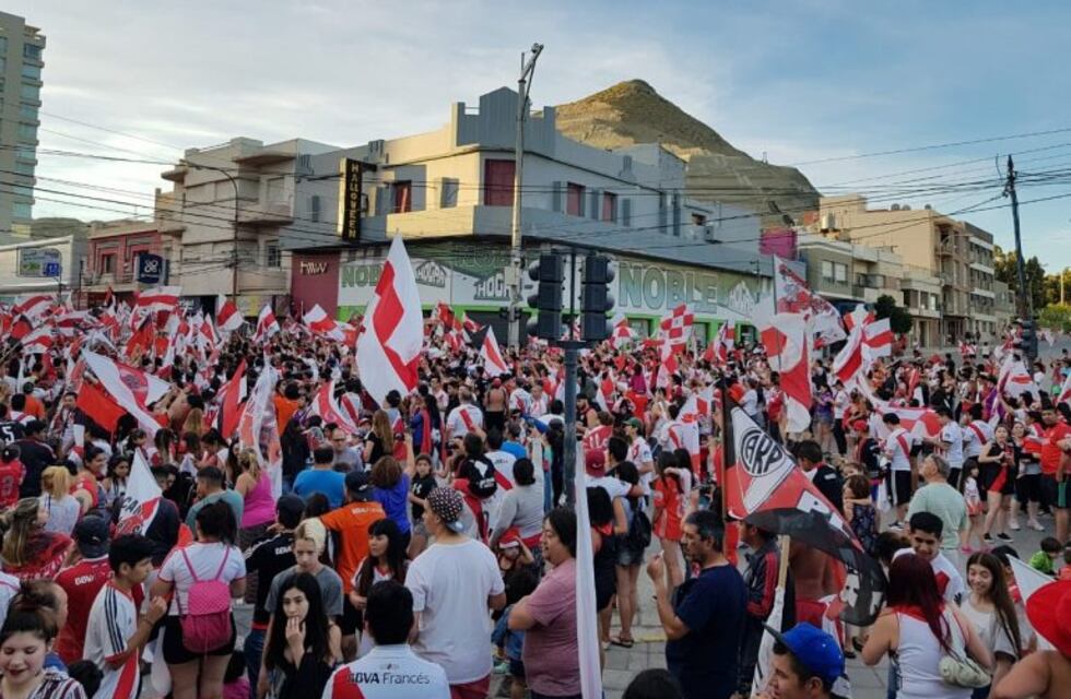 Siguen los festejos de River en pleno centro de la ciudad
