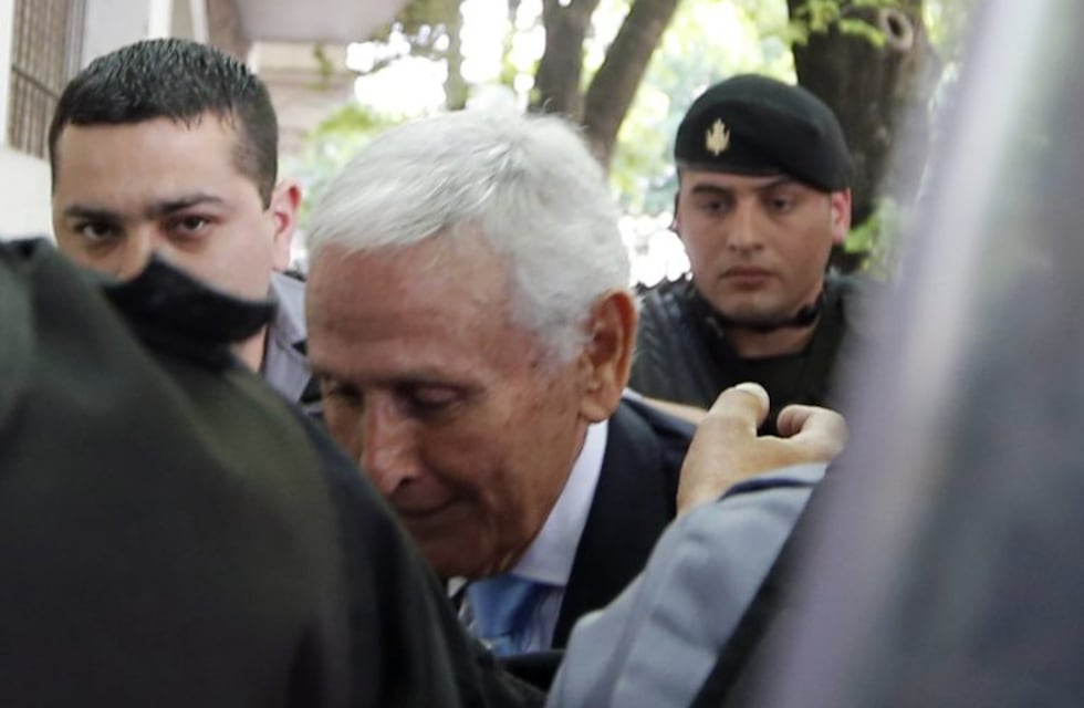 Rechazaron aplicar el 2x1 en el caso de Miguel Etchecolatz