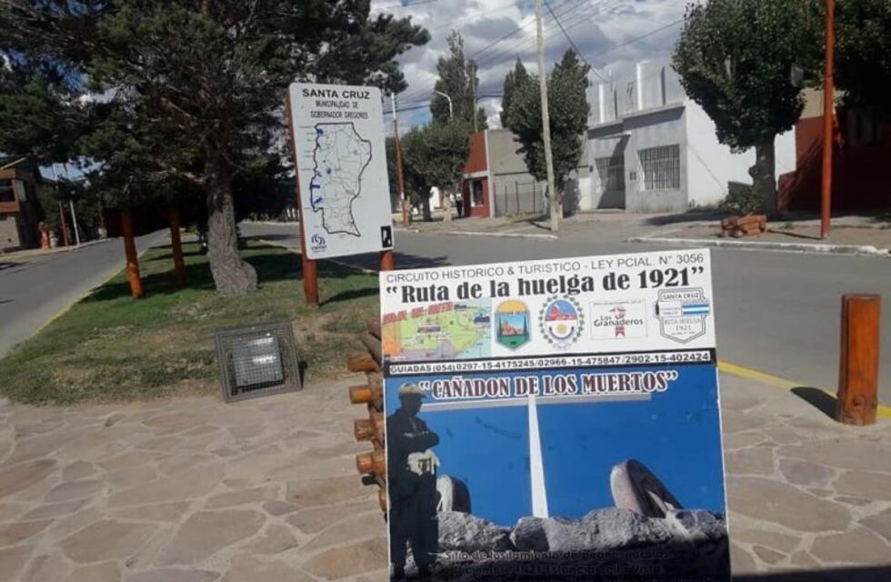 Gobernador Gregores: cartelería itinerante de la Ruta de la huelga de 1921