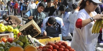 La feria ofrece productos a muy bajo precio\u002E