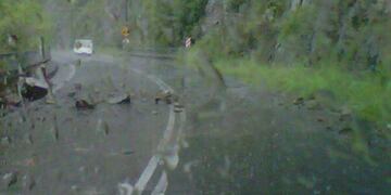 Cortan ruta por intensa lluvia en Traslasierra\u002E
