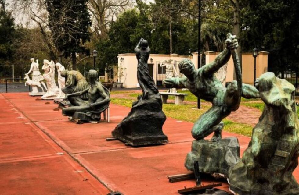 Retiran las estatuas de la Ciudad para evitar robos y vandalismo