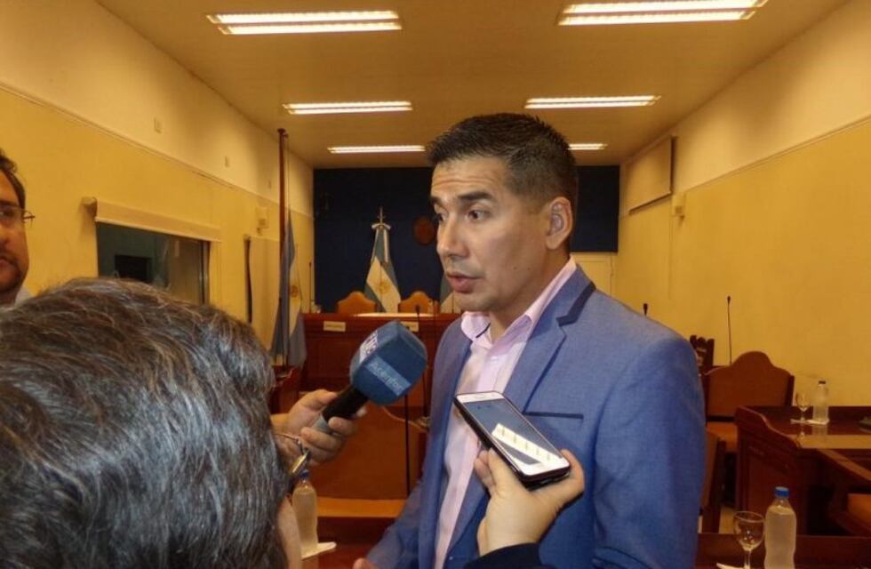 Hicieron campaña juntos, ahora están enfrentados: Cáceres criticó a Neme