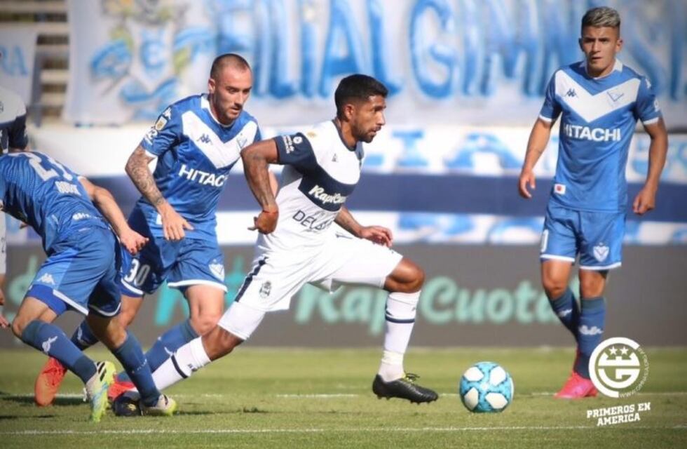 Gimnasia empató 2 a 2 ante Vélez en el bosque