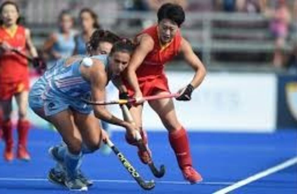 Con la bahiense Valentina Costa Biondi, Las Leonas comienzan el año de competencia