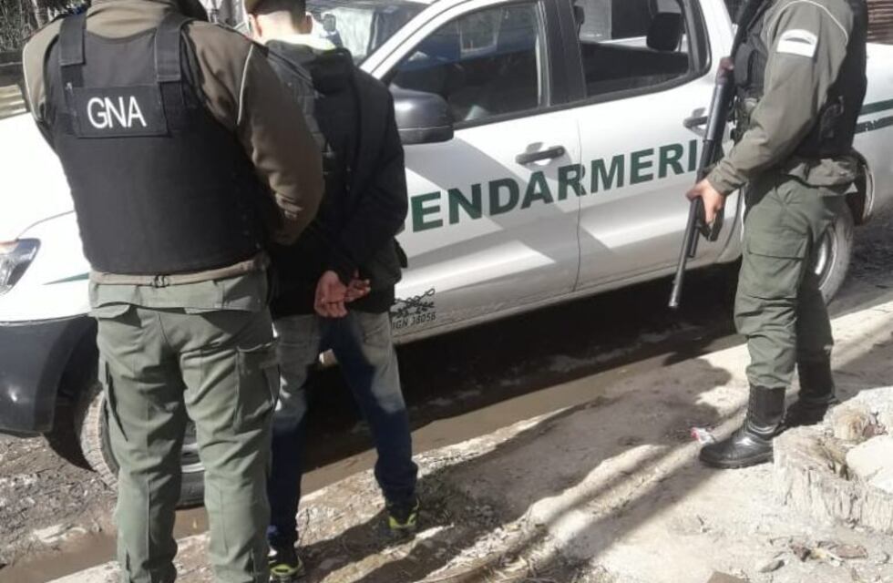 Tiene numerosos antecedentes, le robó a un gendarme y ya le dieron la libertad
