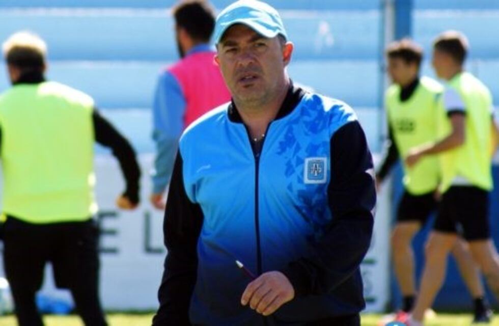 Del técnico de Estudiantes: "Podemos hacer un buen partido ante Boca"