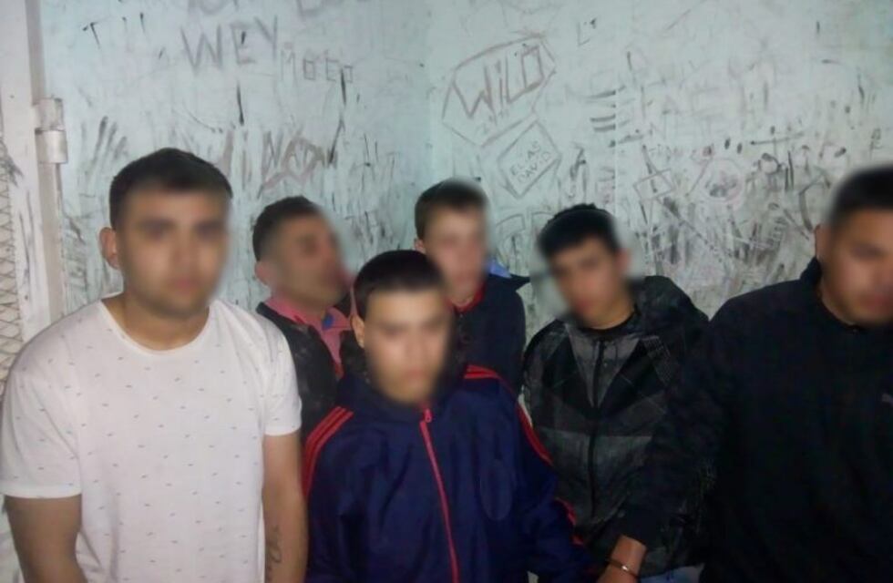 Detuvieron a seis jóvenes acusados por atacar a balazos una casa de zona sur