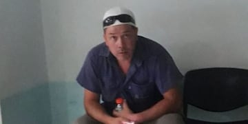 Volvió al hospital donde lo atendieron y arregló gratis el aire acondicionado\u002E (Foto: Facebook)