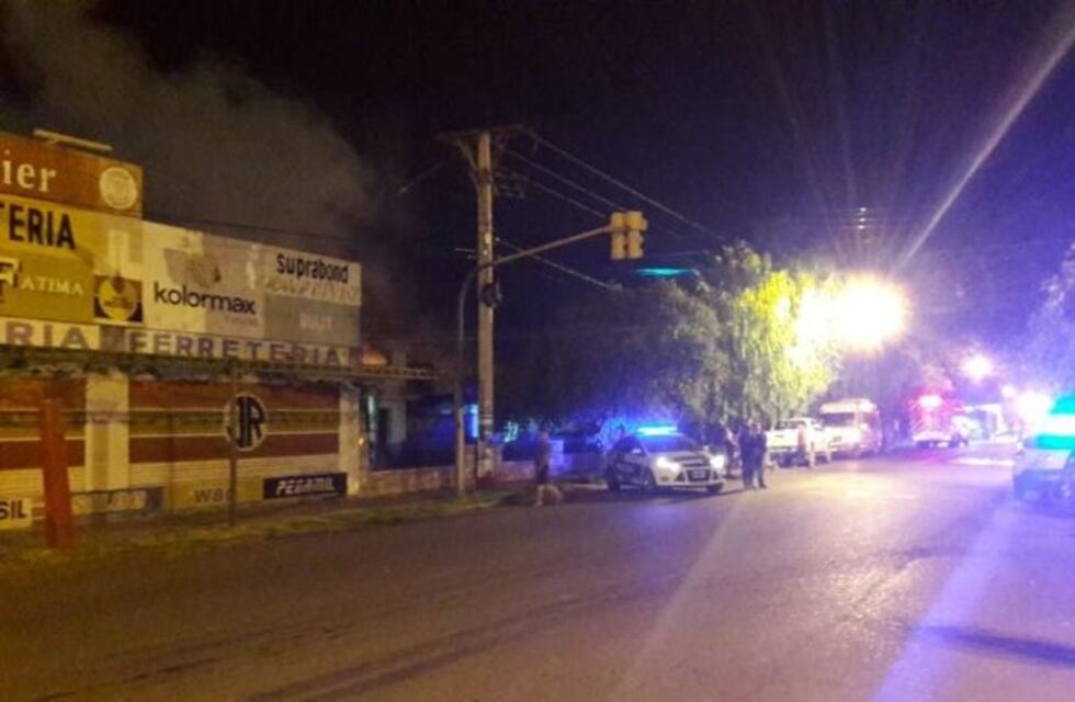 Se incendió un aserradero y tardaron más de 8 horas en apagarlo